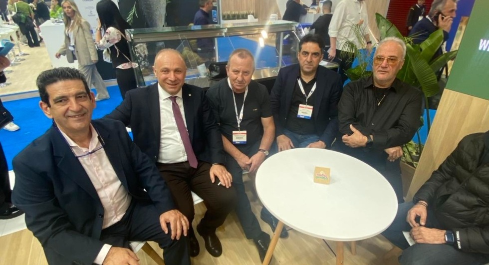 Τη "Food Expo 2024" επισκέφτηκε ο κ. Παύλος Σατολιάς, Πρόεδρος της ΕΘΕΑΣ και του Συνεταιρισμού Καλαβρύτων και επισκέφθηκε τα περίπτερα των Συνεταιρισμών - μελών της ΕΘΕΑΣ.