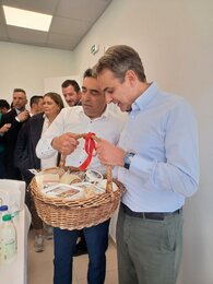 Επίσκεψη του Πρωθυπουργού κ. Κυριάκο Μητσοτάκη και του Υπουργού Αγροτικής Ανάπτυξης κ. Λευτέρη Αυγενάκη στα Καλάβρυτα και στο Συνεταιρισμό Καλαβρύτων